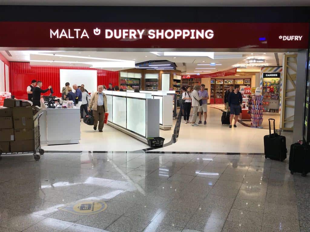 Project management para implantación de tiendas en el aeropuerto de Luqa, Malta